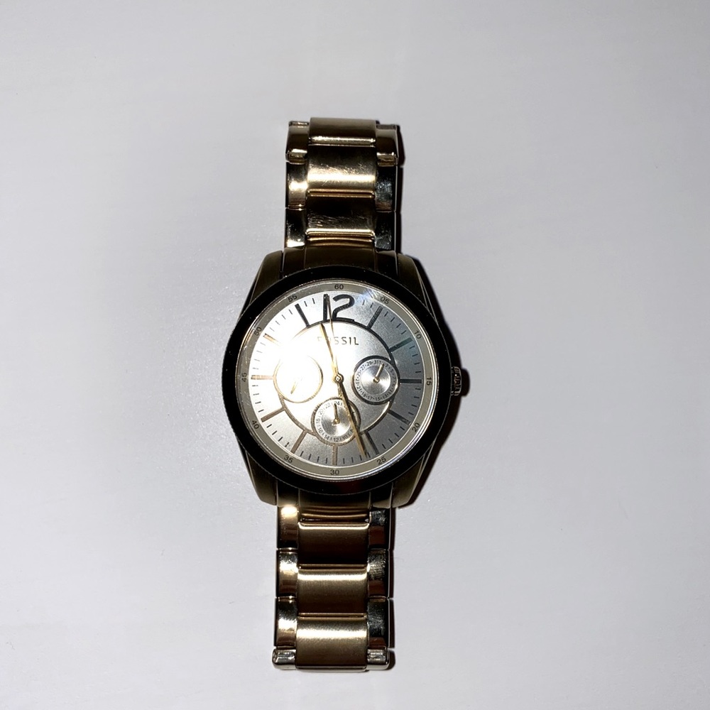 Gold FOSSIL watch